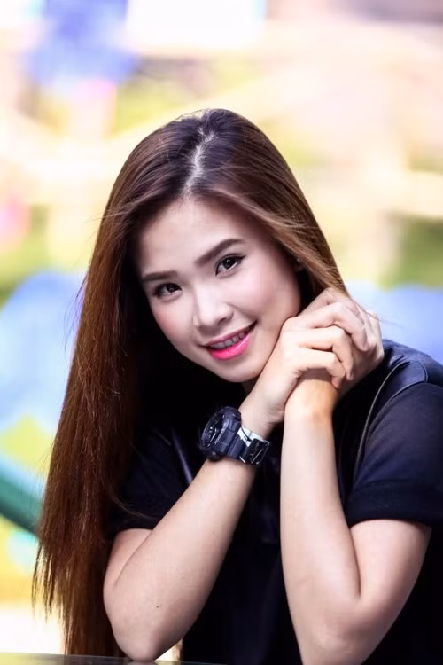Ca sĩ Khởi My