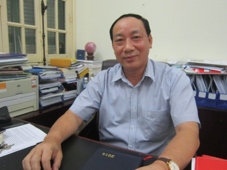 Ngày 13/5/2014, Thứ trưởng Bộ Giao thông Vận tải Nguyễn Hồng Trường lại có ý kiến tại Thông báo số 451/TB-GTVT về việc: "Giao cho Liên danh Công ty CP Kỹ sư và tư vấn Việt Nam và Công ty CP ATH tư vấn đầu tư xây dựng lập báo cáo kinh tế kỹ thuật 12 cây cầu treo thuộc các tỉnh Yên Bái và Bắc Kạn, TEDI là đơn vị thẩm tra báo cáo kỹ thuật. Ảnh: Nguyễn Thảo Ngày 13/5/2014, Thứ trưởng Bộ Giao thông Vận tải Nguyễn Hồng Trường lại có ý kiến tại Thông báo số 451/TB-GTVT về việc: "Giao cho Liên danh Công ty CP Kỹ sư và tư vấn Việt Nam và Công ty CP ATH tư vấn đầu tư xây dựng lập báo cáo kinh tế kỹ thuật 12 cây cầu treo thuộc các tỉnh Yên Bái và Bắc Kạn, TEDI là đơn vị thẩm tra báo cáo kỹ thuật. Ảnh: Nguyễn Thảo