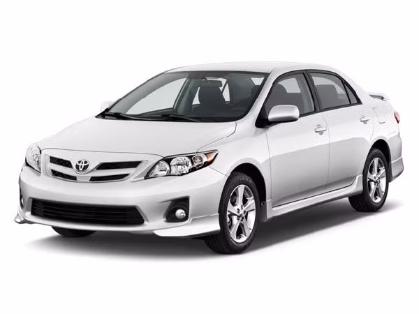 8. Xe Toyota Corolla Doanh số đã bán: 39 triệu xe. Công ty mẹ: Toyota Corolla đã được bán trong hơn bốn thập kỷ qua, với trên 11 phiên bản khác nhau. Trung bình, cứ 40 giây, Toyota lại bán được một chiếc Corolla. Đây cũng là dòng xe đầu tiên mà hãng Toyota chọn để sản xuất ở Mỹ từ năm 1968. Phiên bản mới nhất của dòng xe này là 34 MPG hiện đang được bán với mức giá 16.130 USD.
