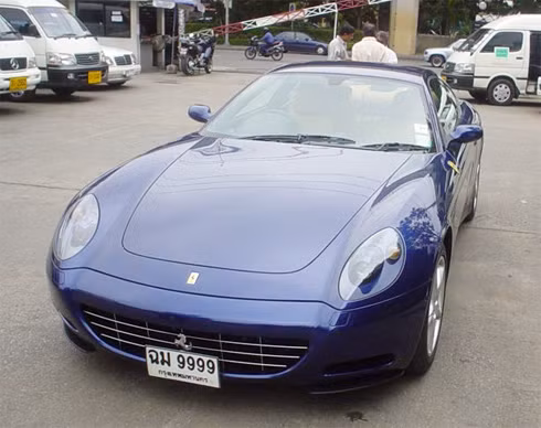 Ferrari 612 Scaglietti cũng ở Thái Lan. Ferrari 612 Scaglietti cũng ở Thái Lan.