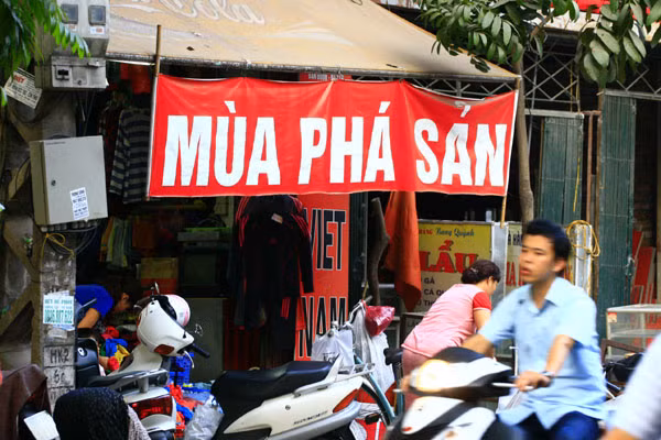 Chắc chắn sẽ có nhiều người phải ngẩn ngơ vì không hiểu ý của tấm biển này là gì
