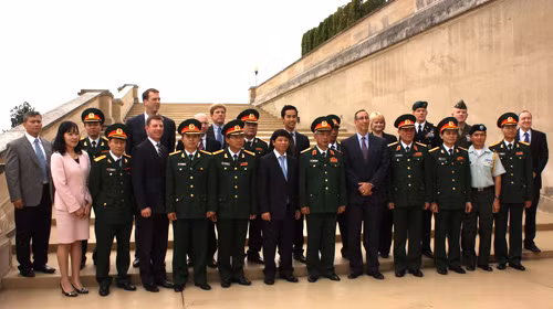 Đoàn đối thoại quốc phòng Việt Nam - Mỹ tại Washington