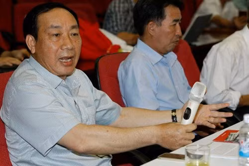 Trả lời cho rằng doanh thu trạm BOT Pháp Vân - Cầu Giẽ không công bố được của Thứ trưởng Bộ Giao thông vận tải Nguyễn Hồng Trường bị dư luận phản ứng gay gắt - ảnh Tiền Phong.