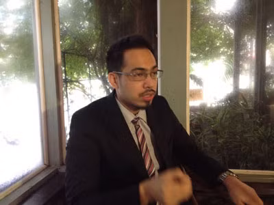 Giáo sư Richard Javad Heydarian. Giáo sư Richard Javad Heydarian.