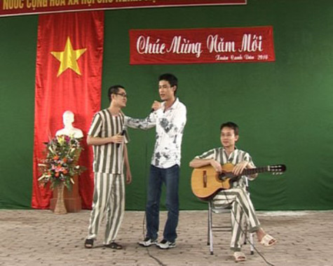 Bên cạnh đó còn có các chương trình giải trí cho người cai nghiện