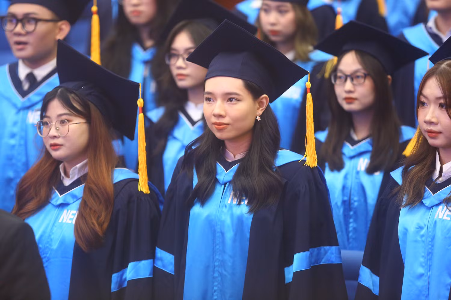 Sinh viên Trường Đại học Kinh tế Quốc dân trong ngày lễ tốt nghiệp. Ảnh: NEU