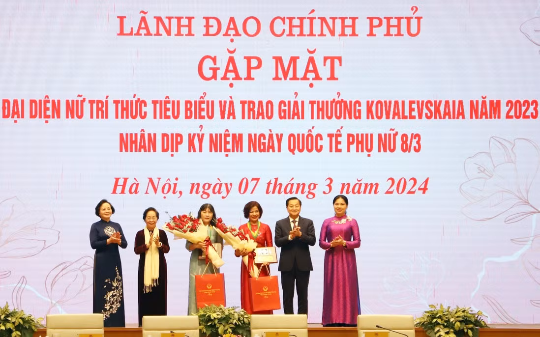 20240308_084644_z5226602954981a7202060e3e8f3c9c2b93b2657128544-1709810202961625064010-25-491-1305-2539-crop-17098106795661225504950-3-69-1197-1980-crop-17098106987361250533240 (1).jpg