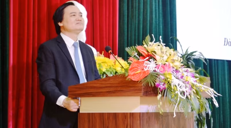 Bộ trưởng Bộ GD&ĐT cho rằng, chúng ta đã dành quá nhiều thời gian cho thi cử. Ảnh: An Nguyên Bộ trưởng Bộ GD&ĐT cho rằng, chúng ta đã dành quá nhiều thời gian cho thi cử. Ảnh: An Nguyên