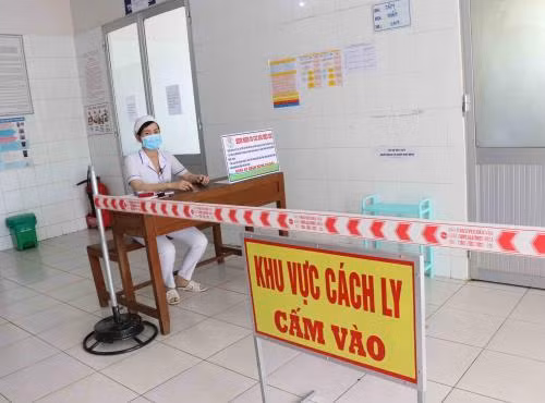 Khu vực cách ly bệnh nhân nhiễm COVID-19 (Ảnh minh họa: TTXVN).