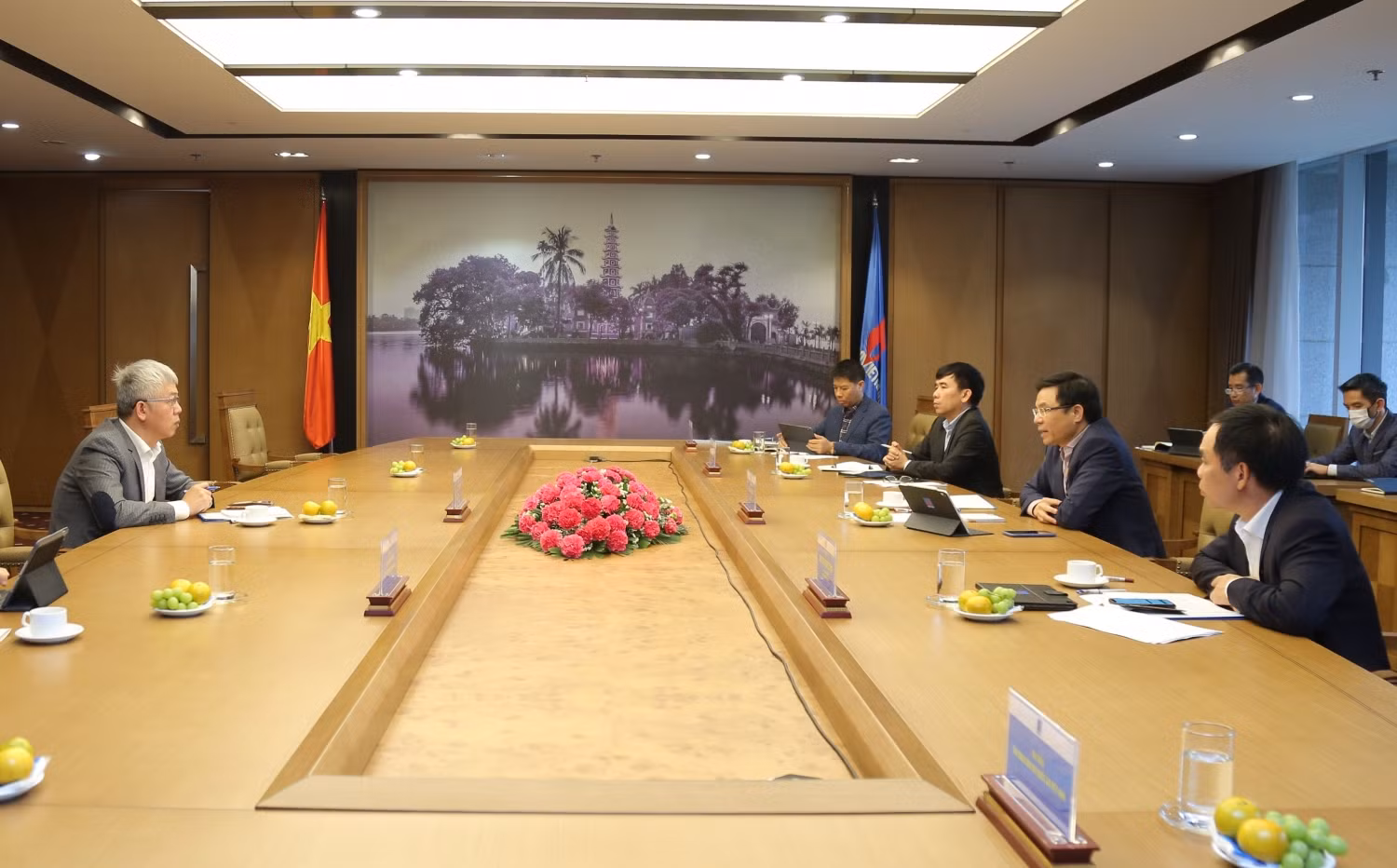 Toàn cảnh buổi làm việc. Toàn cảnh buổi làm việc.