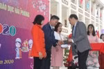 Hàng trăm giáo viên Hải Phòng được nhận quà dịp Tết Canh Tý 2020