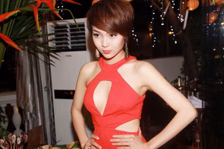 Minh Hằng khoe vòng 1 táo bạo sau nghi án lộ vết tích dao kéo ảnh 4