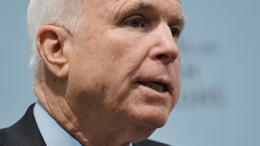 Thượng nghị sỹ John McCain Thượng nghị sỹ John McCain