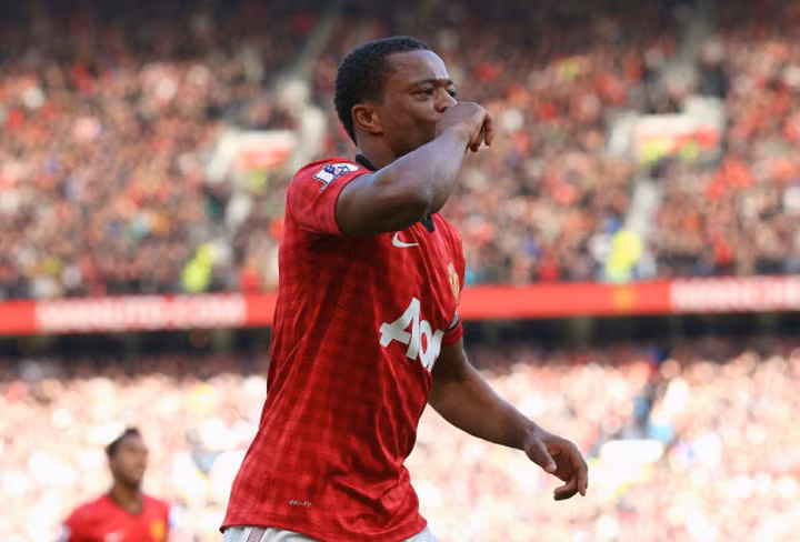 Patrice Evra - 75.000 bảng/tuần. Patrice Evra - 75.000 bảng/tuần.