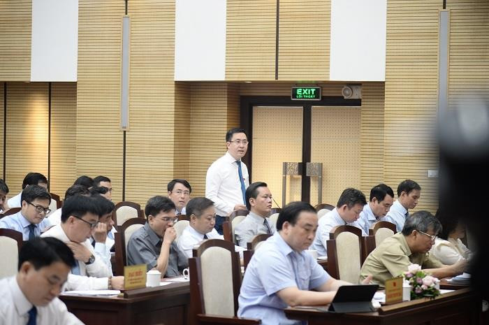 Đại biểu Vũ Ngọc Anh chất vấn. Ảnh: Báo Kinh tế Đô thị