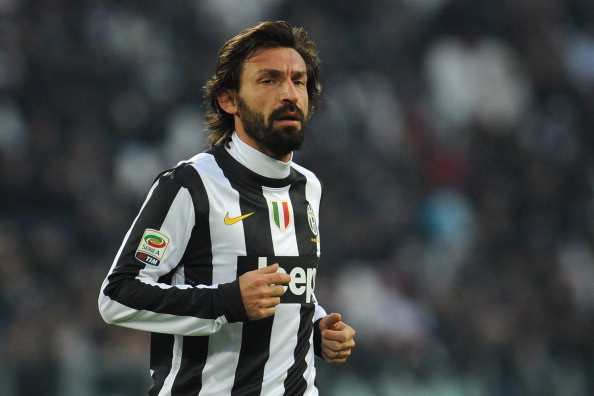 8. Andrea Pirlo (33 tuổi, CLB Juventus) Lên hàng lão tướng và tưởng như hết thời khi mới chuyển sang thi đấu cho Bà đầm già thành Turin nhưng Pirlo vẫn cho thấy anh vẫn là một trong những tiền vệ hay nhất thế giới hiện nay với lối chơi thông minh, những đường chuyền bổng ‘chuẩn không cần chỉnh’. Phong độ chói sáng của Pirlo giúp Juventus giành chức vô địch Serie A mùa trước và tuyển Ý lọt vào đến chung kết Euro 2012.