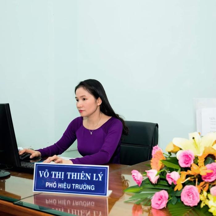 (Cô Võ Thị Thiên Lý, phó Hiệu trưởng, Chủ tịch hội Chữ thập đỏ Trường Trung học phổ thông Xuyên Mộc - Ảnh NVCC)