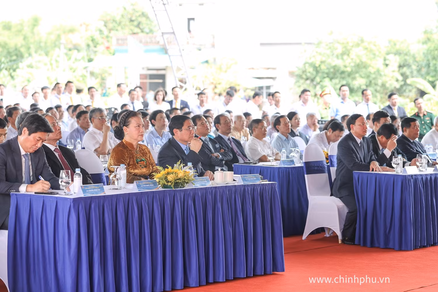 Thủ tướng Phạm Minh Chính và các đại biểu dự lễ khánh thành - Ảnh: VGP/Nhật Bắc