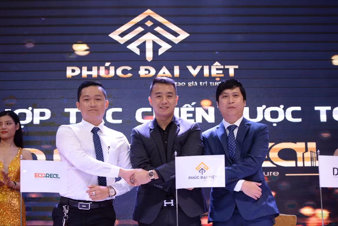 Các đơn vị hợp tác trong dự án Sunshine Luxury. Ảnh: AN