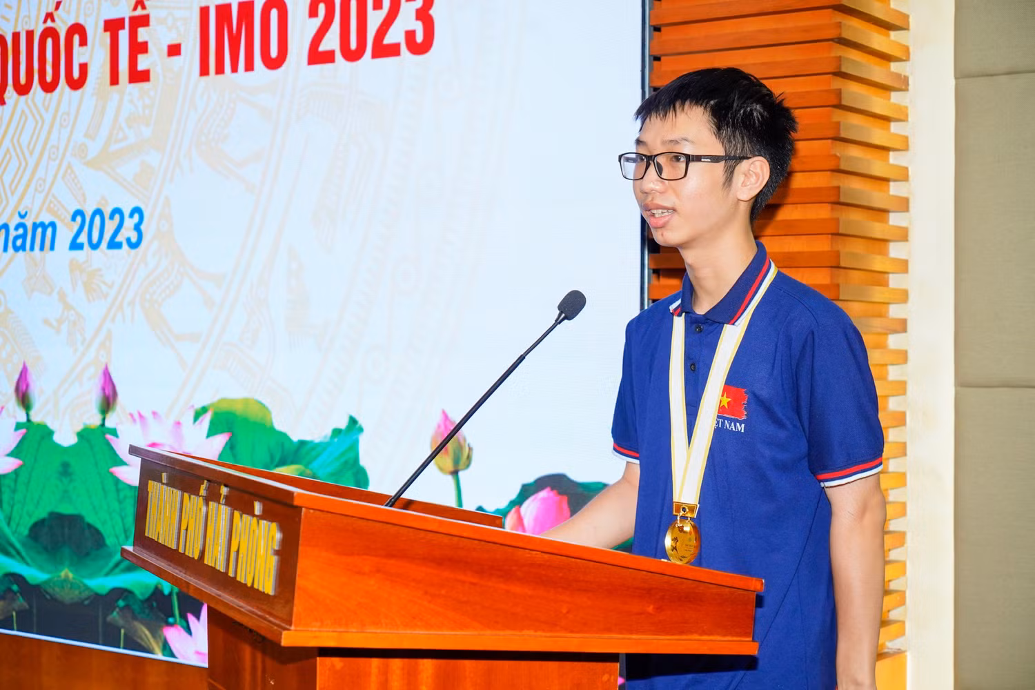 Em Nguyễn An Thịnh phát biểu tại lễ biểu dương (Ảnh: ĐT) Em Nguyễn An Thịnh phát biểu tại lễ biểu dương (Ảnh: ĐT)