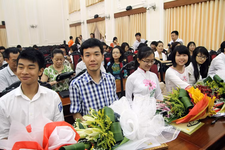 Muốn được giải cao, phải coi ngoại ngữ như tiếng mẹ đẻ ảnh 2 Muốn được giải cao, phải coi ngoại ngữ như tiếng mẹ đẻ ảnh 2