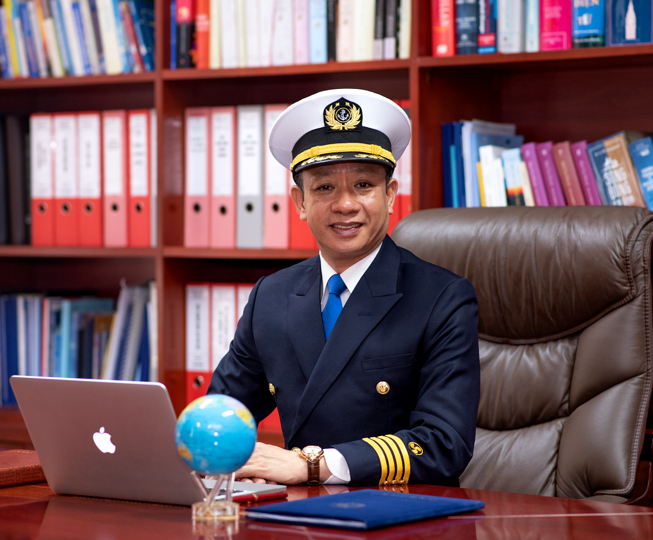 Phó giáo sư, Tiến sĩ Phạm Xuân Dương, Hiệu trưởng Trường Đại học Hàng hải Việt Nam Phó giáo sư, Tiến sĩ Phạm Xuân Dương, Hiệu trưởng Trường Đại học Hàng hải Việt Nam