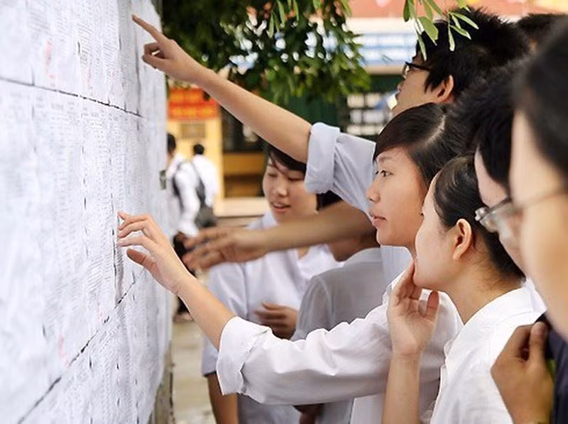 Giáo dục, chọn người làm, kinh phí hay 99% đỗ tốt nghiệp? ảnh 4