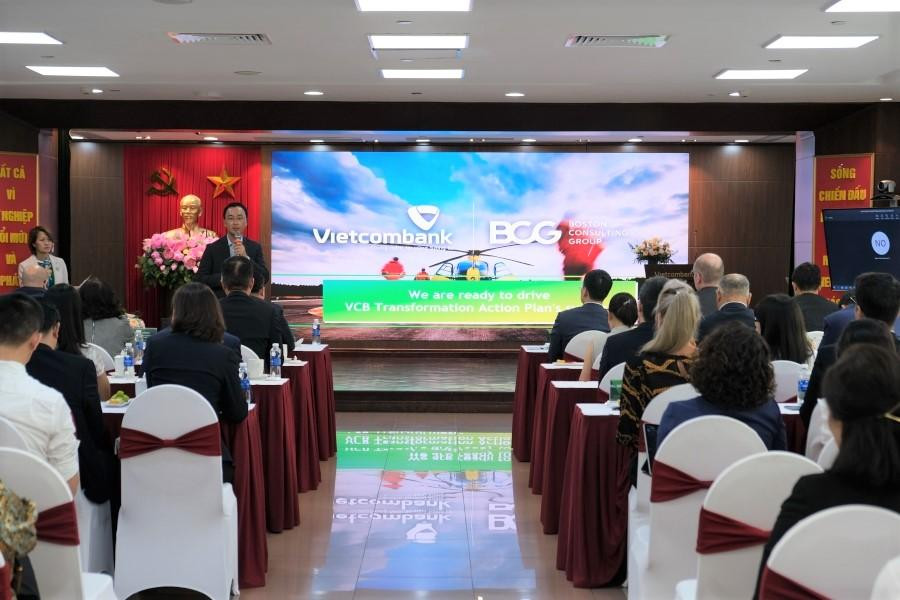 Ông Il-Dong Kwon - Tổng Giám đốc và Thành viên hợp danh công ty BCG phát biểu tại buổi lễ Ông Il-Dong Kwon - Tổng Giám đốc và Thành viên hợp danh công ty BCG phát biểu tại buổi lễ