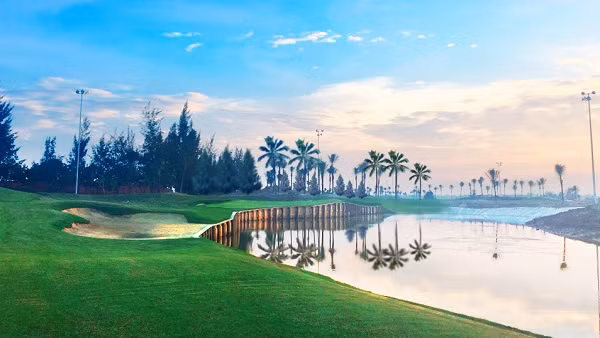 Sân Golf phong cách bờ kè sắp được khai trương tại Đà Nẵng.