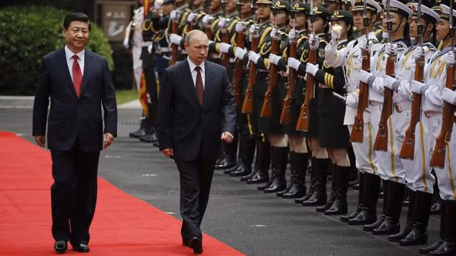 Trước chuyến thăm, Putin nói với truyền thông Trung Quốc rằng phát triển quan hệ Nga - Trung là "ưu tiên vô điều kiện". Trước chuyến thăm, Putin nói với truyền thông Trung Quốc rằng phát triển quan hệ Nga - Trung là "ưu tiên vô điều kiện".
