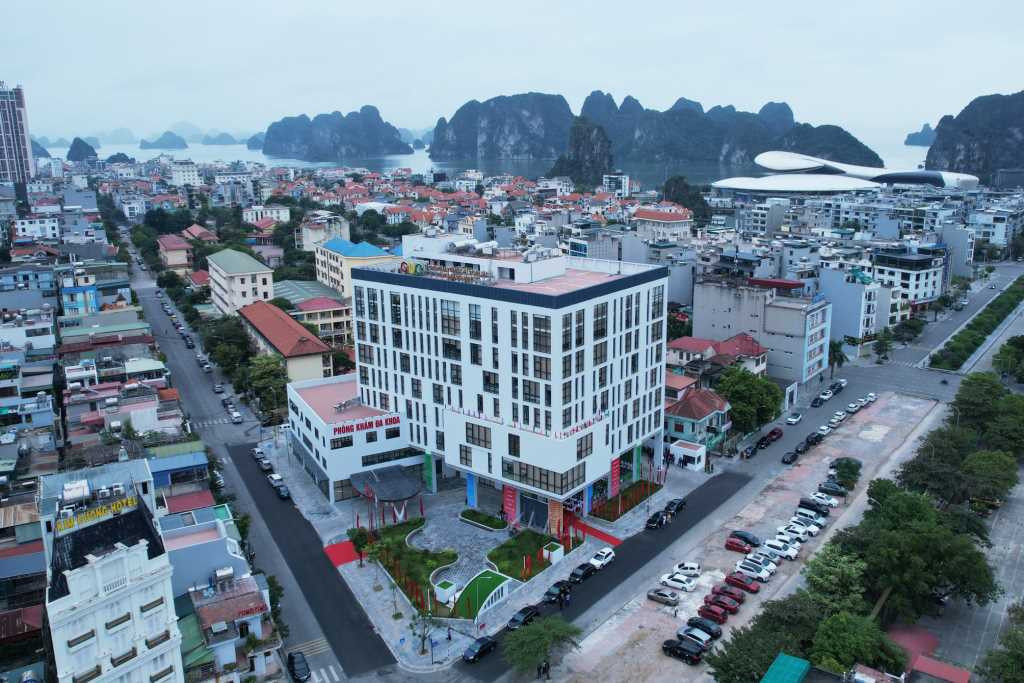 Từ năm 2020 đến nay, tỉnh Quảng Ninh đã bố trí trên 1.100 tỷ đồng (chiếm 3,8% tổng vốn đầu tư công) để chi đầu tư cho lĩnh vực y tế, phòng chống dịch, công tác dân số và gia đình (Ảnh minh hoạ: CTV)
