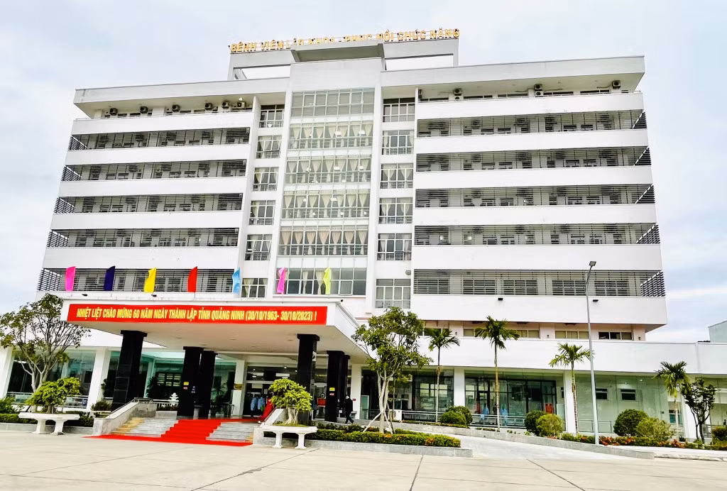 Dự án xây dựng Bệnh viện Lão khoa - Phục hồi chức năng tỉnh Quảng Ninh trên diện tích 44.020m2, công suất 320 giường bệnh tại phường Đại Yên, thành phố Hạ Long. Dự án có tổng mức đầu tư là 429 tỷ đồng (Ảnh: CTV)