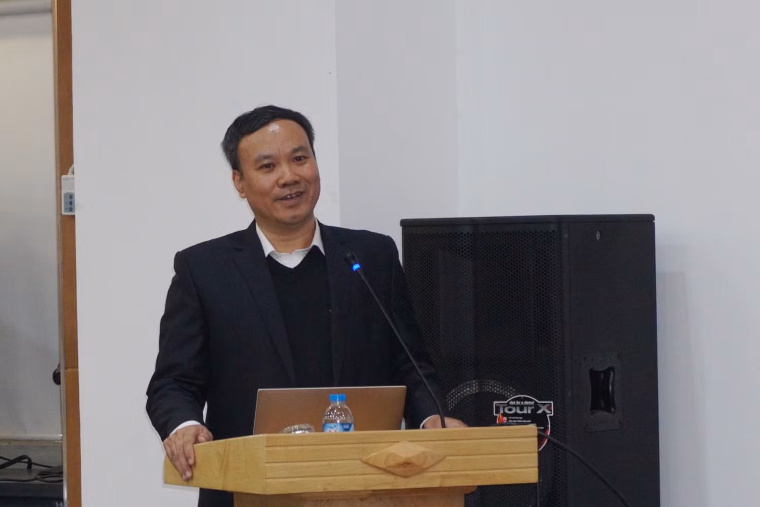 Ông Hoàng Anh - Giám đốc Trung tâm Đảm bảo chất lượng Trường Đại học Công nghiệp Hà Nội. (Ảnh: Linh Trang)