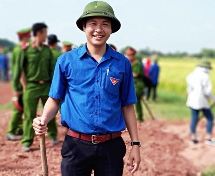 Thầy giáo trẻ vững vàng về chuyên môn, nhiệt huyết với công tác đoàn