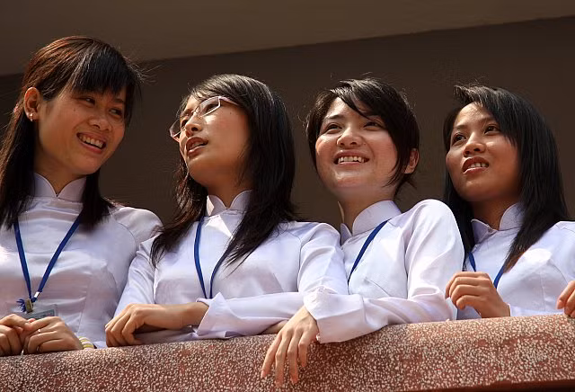 Chúng tôi tự hào vì mình là sinh viên HPU Chúng tôi tự hào vì mình là sinh viên HPU