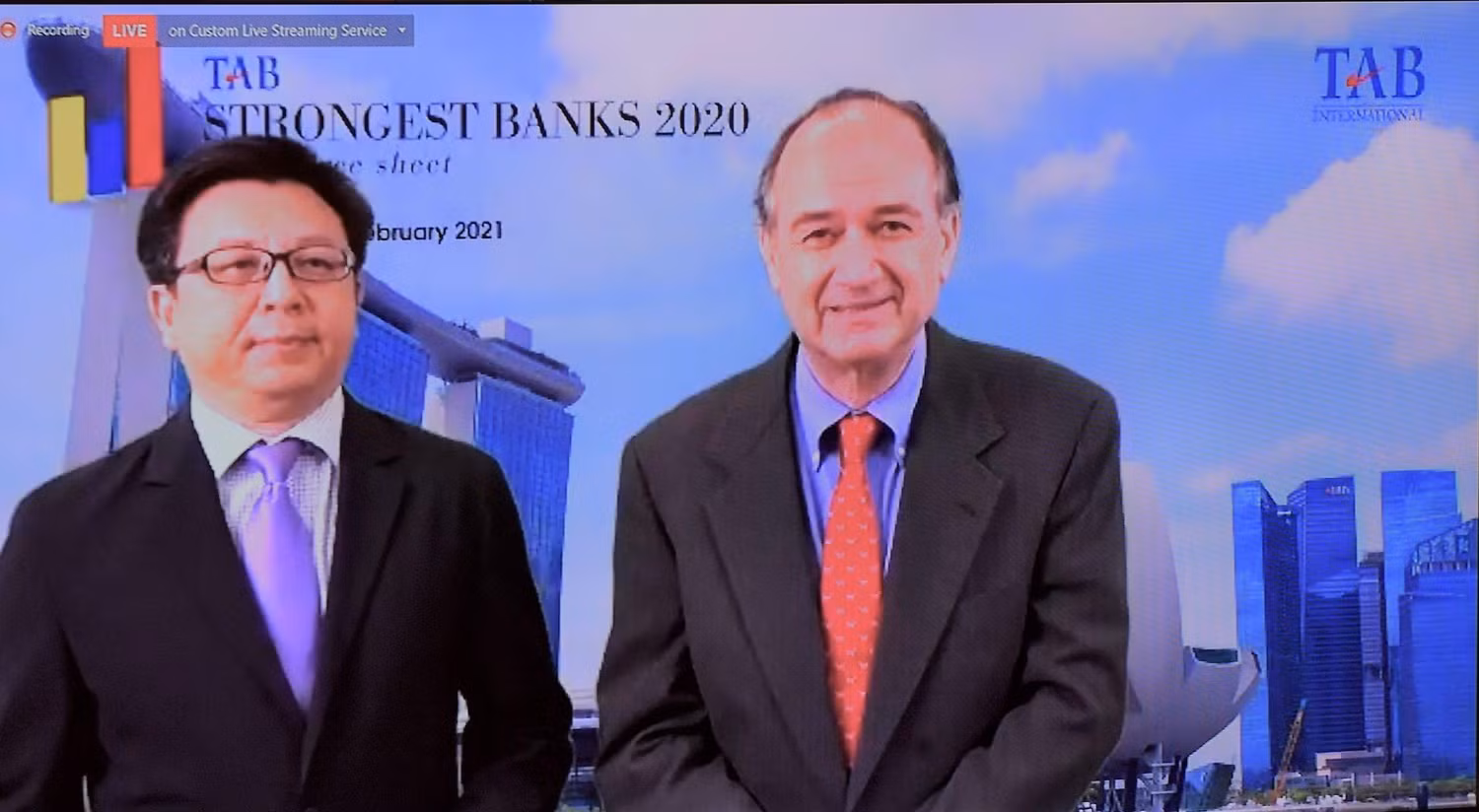Đại diện tạp chí The Asian Banker điều hành lễ vinh danh trực tuyến