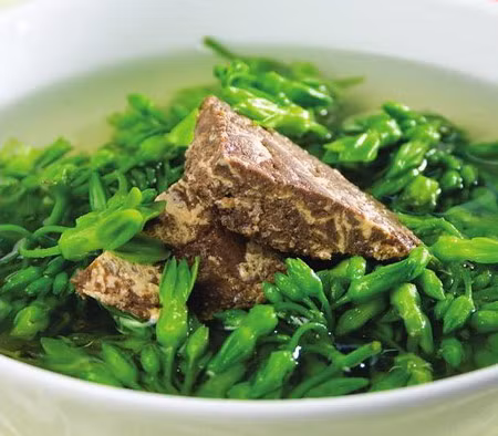 Chữa vết thương đụng dập, lở loét: Cua đồng 2 con giã nát, rượu 1 chén, cho vào nồi đun sôi, gạn lấy nước uống, bã đắp vào chỗ đau. (Ảnh: In) Xem thêm: Cảm kích: Cùng ăn, cùng ở với dân vùng có bệnh viêm da lạ Chữa vết thương đụng dập, lở loét: Cua đồng 2 con giã nát, rượu 1 chén, cho vào nồi đun sôi, gạn lấy nước uống, bã đắp vào chỗ đau. (Ảnh: In) Xem thêm: Cảm kích: Cùng ăn, cùng ở với dân vùng có bệnh viêm da lạ