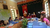Giáo viên vất vả với đủ loại hồ sơ, sổ sách (Ảnh minh họa: mnvanyen.thainguyen.edu.vn).