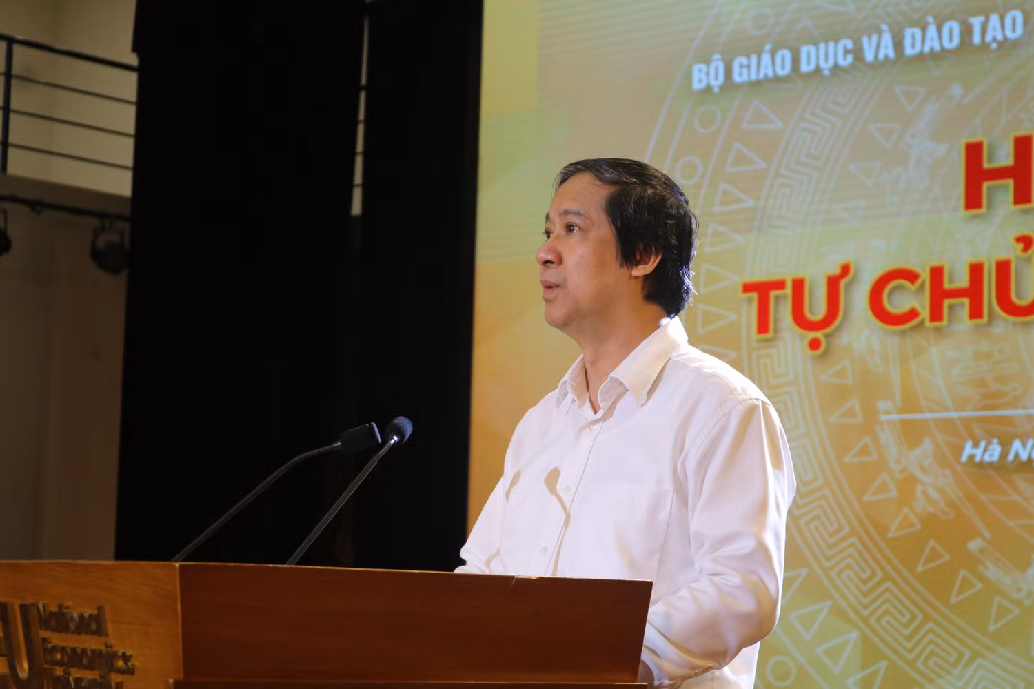 Bộ trưởng Bộ Giáo dục và Đào tạo Nguyễn Kim Sơn phát biểu tại Hội nghị. Ảnh: Doãn Nhàn Bộ trưởng Bộ Giáo dục và Đào tạo Nguyễn Kim Sơn phát biểu tại Hội nghị. Ảnh: Doãn Nhàn