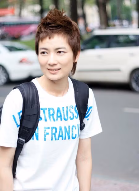 Thúy Vinh hiện đang mang bầu hơn 5 tháng. Chủ rể là một kiến trúc sư người Singapore. Thúy Vinh cho biết em bé của mình được mang thai theo cách tự nhiên, không phải dùng biện pháp nhân tạo như mọi người vẫn nghĩ. (Theo Eva)