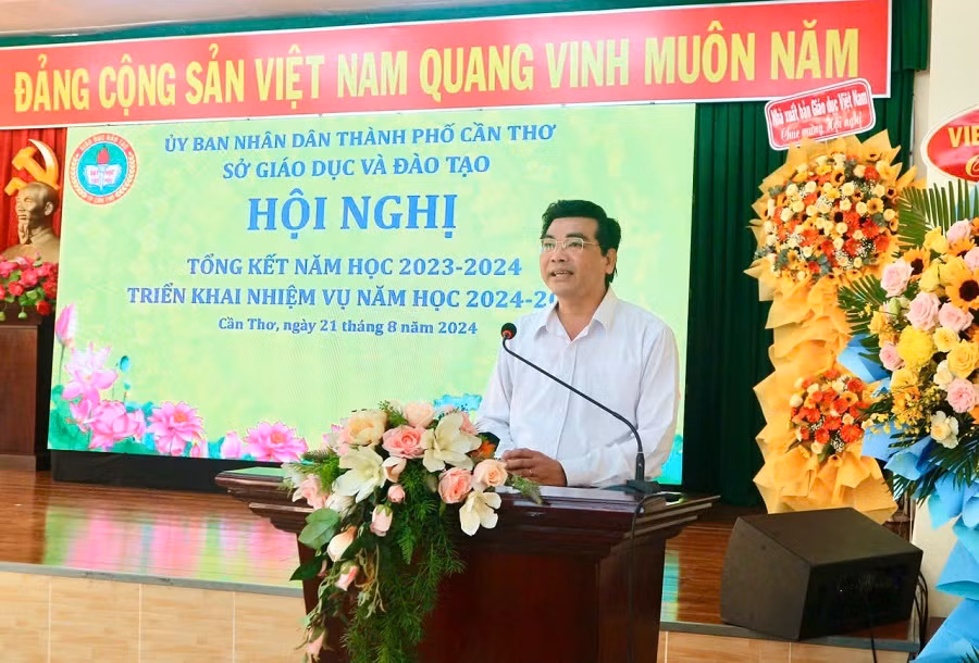 Phát+biểu.jpg