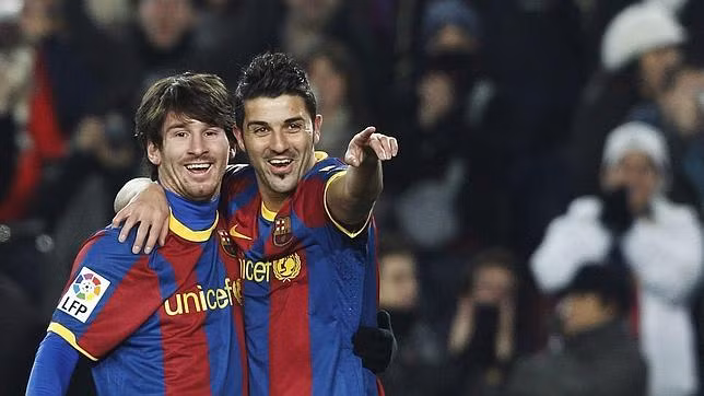 Mặt khác, thời gian gần đây mối quan hệ giữa Villa và Messi không thực sự tốt. Do đó, các Cule đang thực sự mong muốn HLV Tito Vilanova sẽ đưa về sân Nou Camp thêm một chân sút khủng nữa vào kỳ chuyện nhượng mùa Đông để ‘chia lửa’ cùng Messi, qua đó nâng mức ‘tàn sát’ mảnh lưới đối phương của Barca thêm một bậc cao hơn.