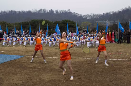 Một màn đồng diễn thể thao sôi động