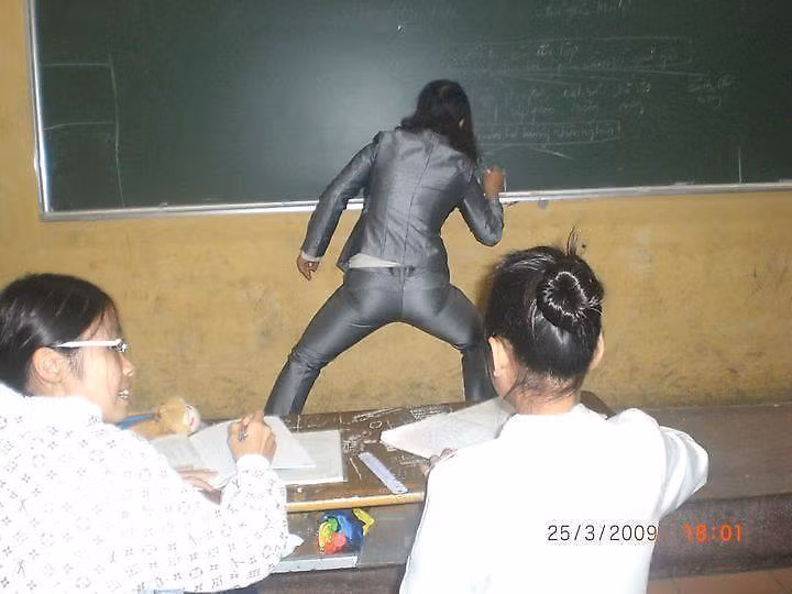 Giang hồ hiểm ác thầy không sợ Thầy chỉ sợ ngày ngày vắng các em
