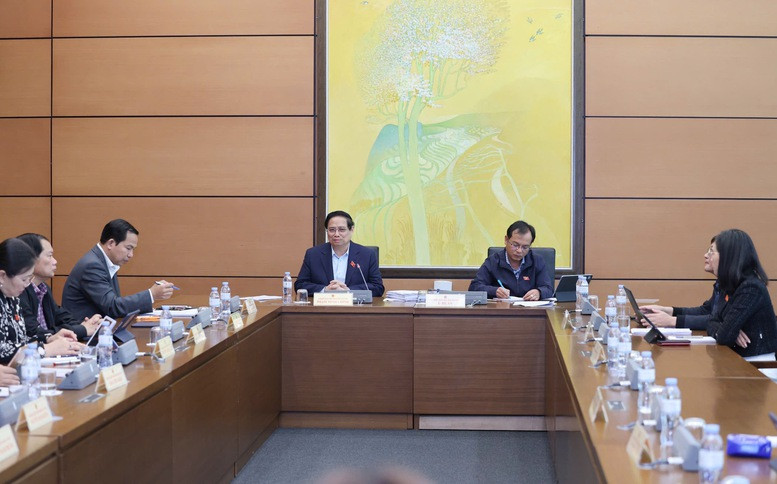 Thủ tướng nhấn mạnh cần thiết kế "công cụ đặc biệt" để quản lý, phát huy hiệu quả và bảo đảm công khai, minh bạch, không xảy ra vi phạm, tham nhũng, tiêu cực, lãng phí... Ảnh VGP/Nhật Bắc