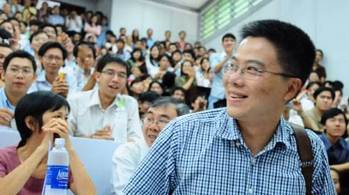 GS Ngô Bảo Châu tại buổi nói chuyện - Ảnh: Thuận Thắng GS Ngô Bảo Châu tại buổi nói chuyện - Ảnh: Thuận Thắng