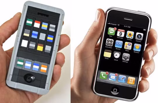 6. iPhone LEGO Nghệ sỹ LEGO Nathan Sawaya đã sáng tạo chiếc iPhone bằng các mảnh ghép LEGO. Khi mới trình làng, chiếc điện thoại LEGO từng được hét giá 399 USD (khoảng 8,4 triệu đồng). Song không hiểu người nào chịu bỏ tiền sắm món đồ chơi này đây?