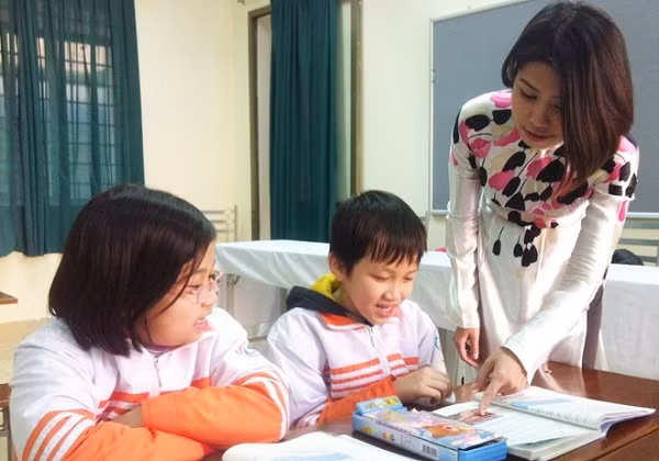 Thầy cô thời nay đang bất lực trước học trò ảnh 3 Thầy cô thời nay đang bất lực trước học trò ảnh 3