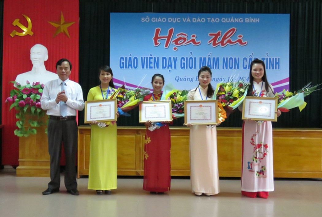 Hội thi giáo viên giỏi vẫn đang tồn tại nhiều bất cập (Ảnh chỉ mang tính chất minh họa: Baoquangbinh.vn)
