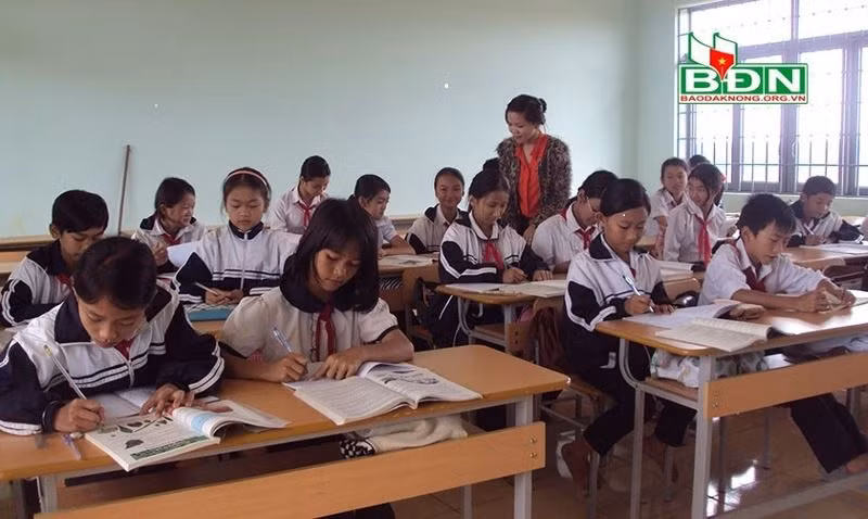 Học sinh ngồi nhầm lớp không phải là cá biệt hiện nay (Ảnh minh họa: baodaknong.org.vn)
